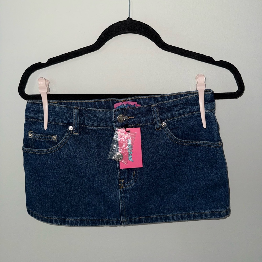 NWT EDIKTED MINI SKIRT